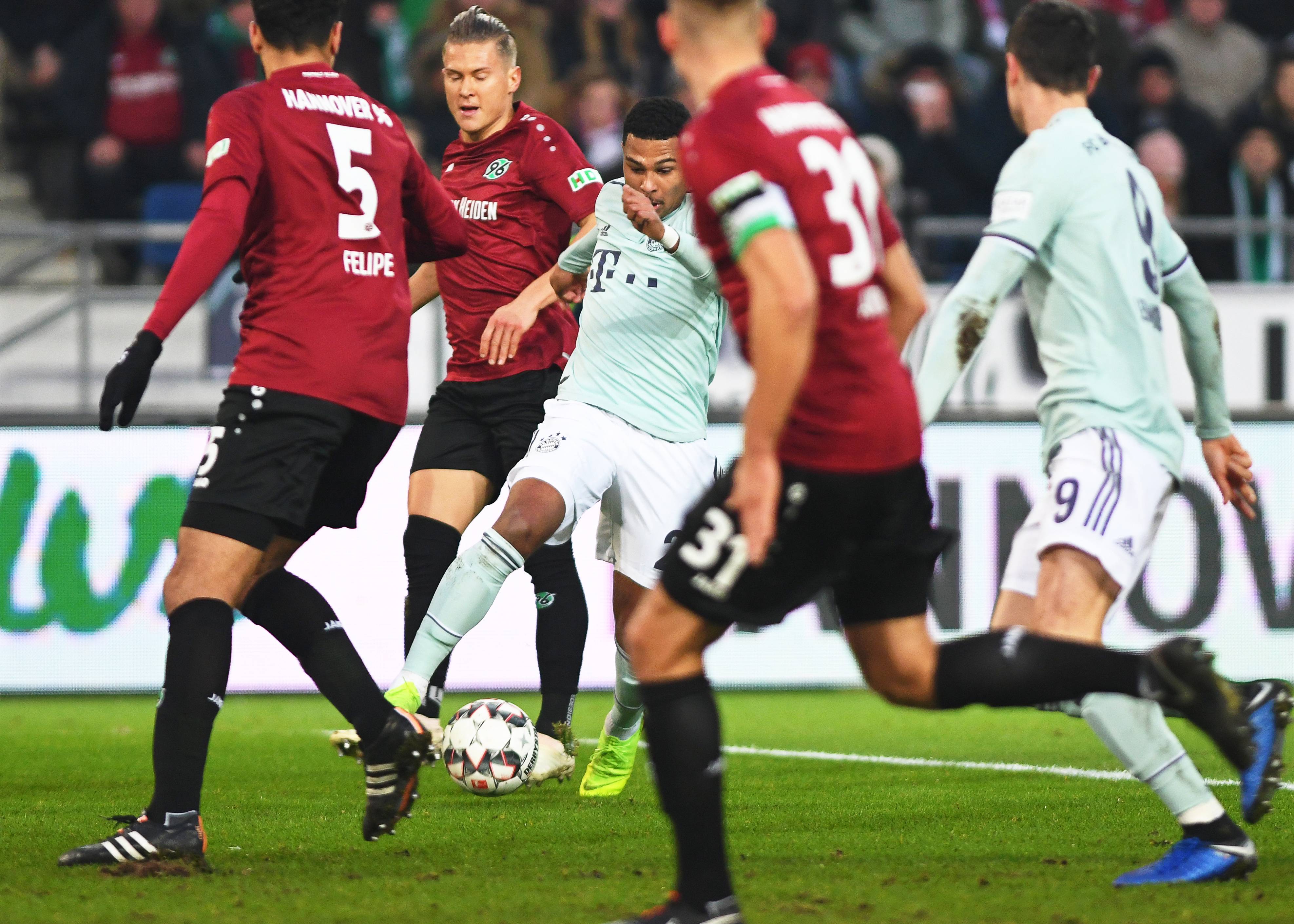 风云突变广厦男篮赛后战术微调，德国杯版图或变，媒体盛赞，赛程密集仍需轮换 