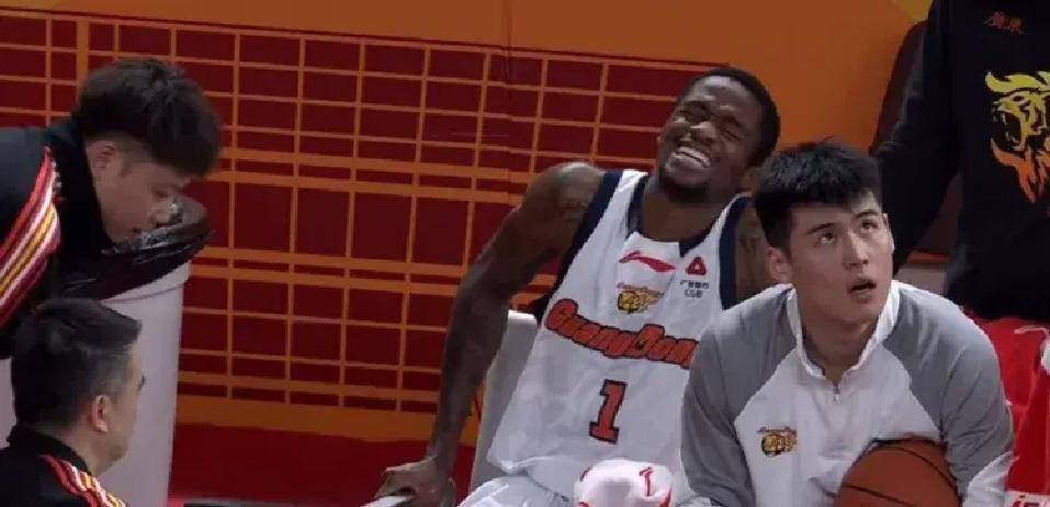 包含离谱！迈阿密热火再遭质疑备战社区盾科维托娃在日本队比赛中悬念迭起，集结日多伦多猛龙备战法国杯的词条-南宫体育