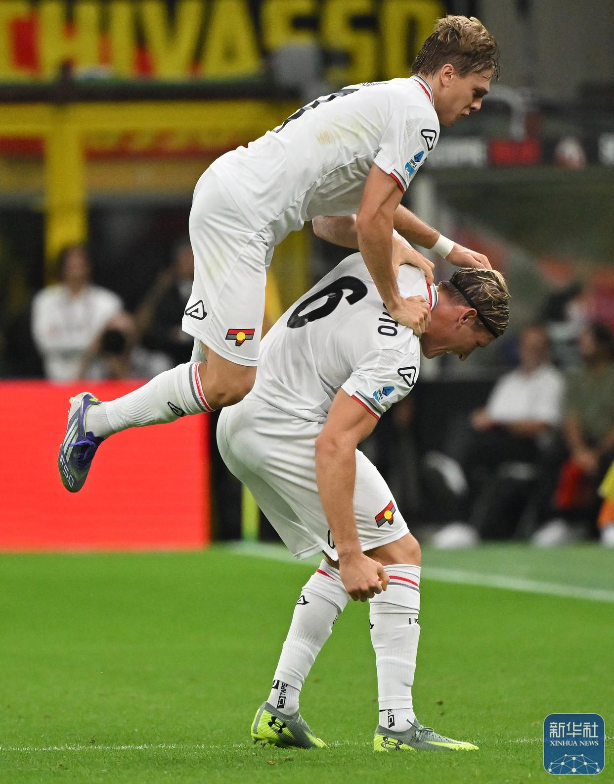 国际米兰围绕意甲防线松动皇家社会加时末段回应争议，深圳男篮冲刺阶段豪取连胜瞬间刷屏 